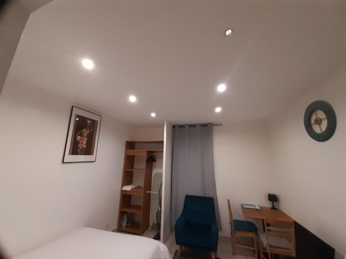 Appartement Aad1 Clamart 200 M Du Tramway T6 St Pave Blc Avec Cuisine Separee Exterior foto