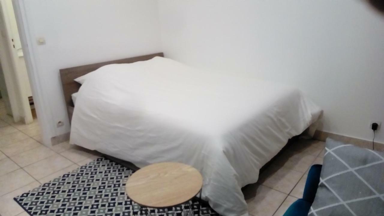 Appartement Aad1 Clamart 200 M Du Tramway T6 St Pave Blc Avec Cuisine Separee Exterior foto