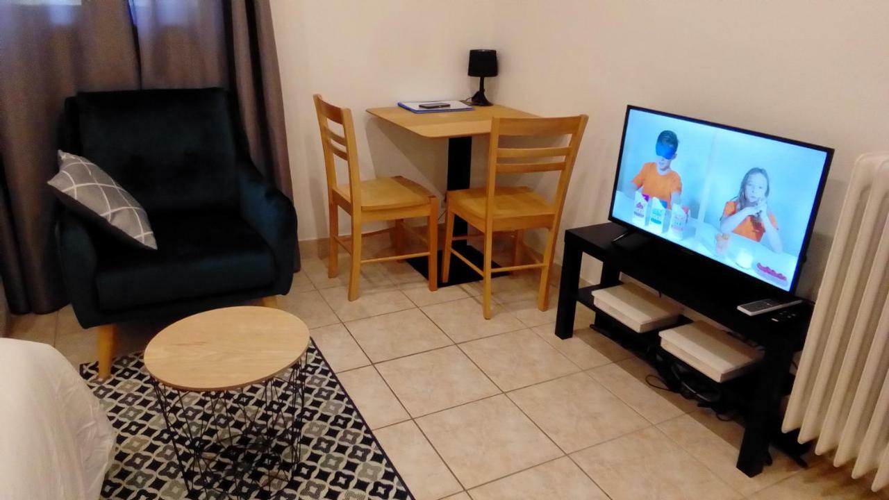 Appartement Aad1 Clamart 200 M Du Tramway T6 St Pave Blc Avec Cuisine Separee Exterior foto